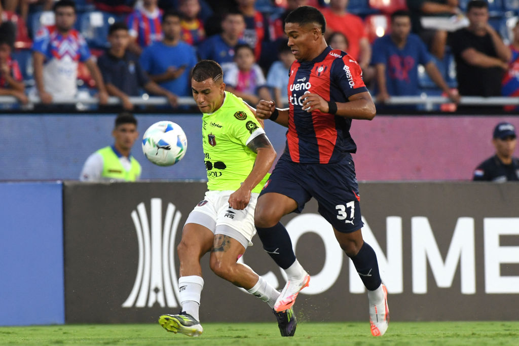 FBL-LIBERTADORES-CERROPORTEÑO-MONAGAS