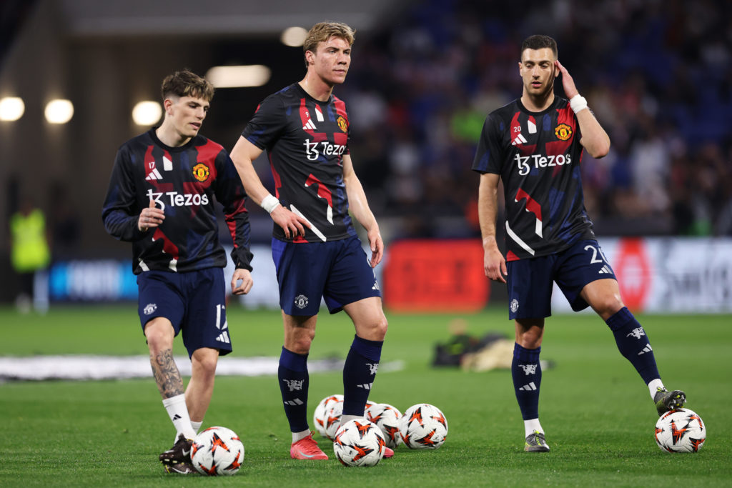Alejandro Garnacho, Rasmus Hojlund and Diogo Dalot of Manchester United warm up prior to the UEFA Europa League 2024/25 Quarter Final First Leg match between Olympique Lyonnais and Manchester United at OL Stadium on April 10, 2025