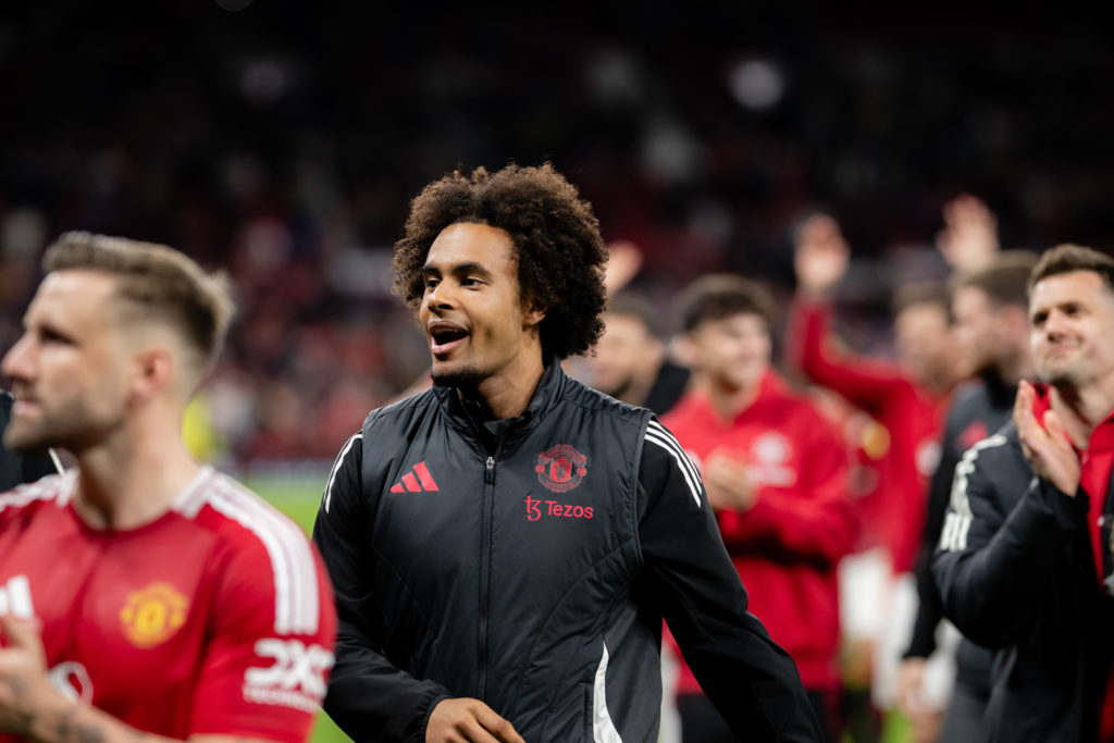 Joshua Zirkzee in Manchester United training kit at Old Trafford.
