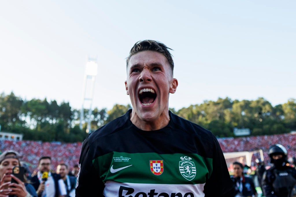 Viktor Gyokeres celebrates Sporting CP triumph