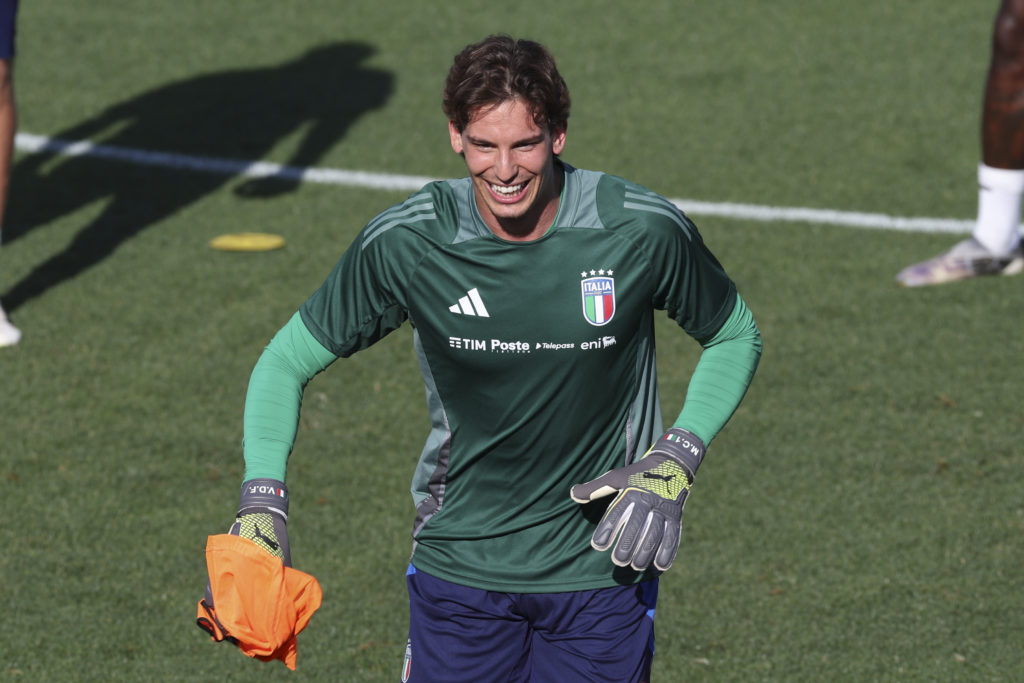 Marco Carnesecchi in Italy training in green top.