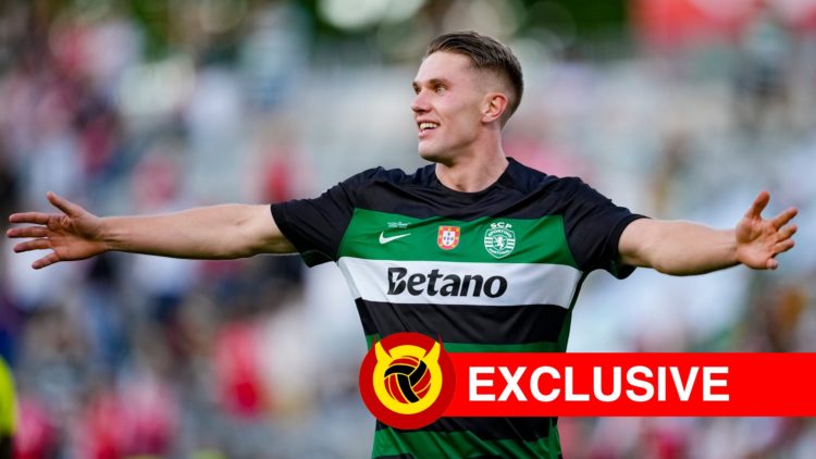 Viktor Gyokeres with arms out while smiling during Sporting CP game.
