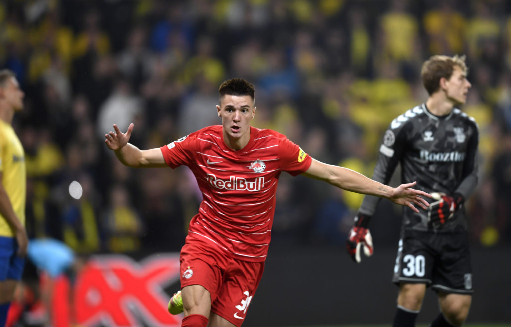 Benjamin Sesko playing for Red Bull Salzburg