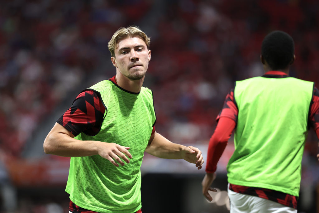 Rasmus Hojlund of Manchester United warms up during the Premier League Summer Series match between Manchester United and Everton FC