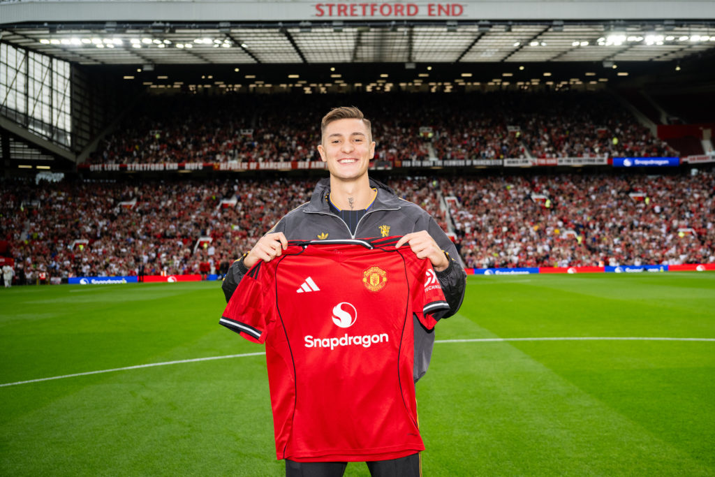 Benjamin Sesko unveiled at Old Trafford