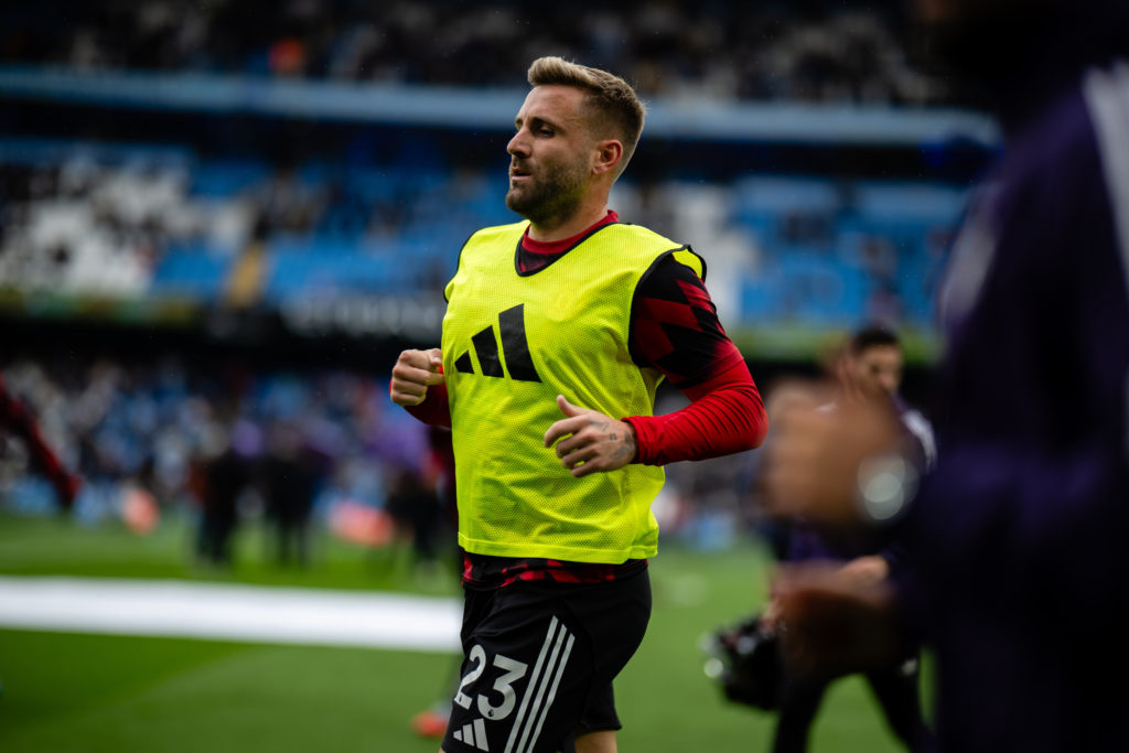 Luke Shaw warming up at the Etihad Stadium