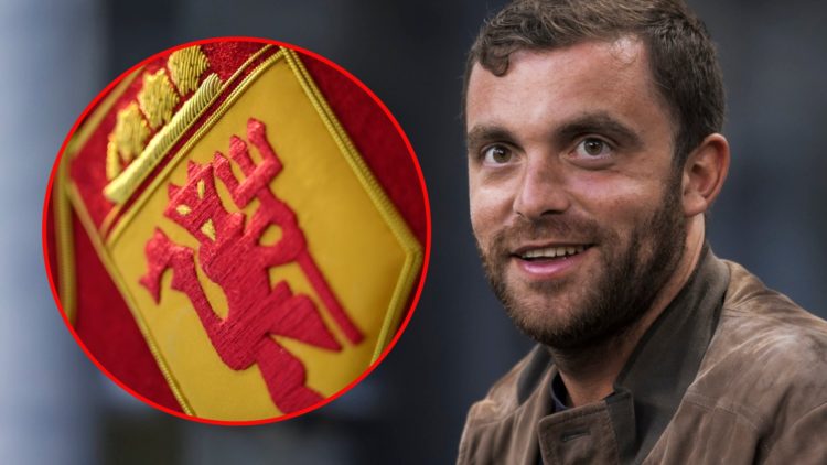 Journalist Fabrizio Romano attends the Serie A football match between Inter Milan and Lazio, inset the Premier League club crest of Manchester United.