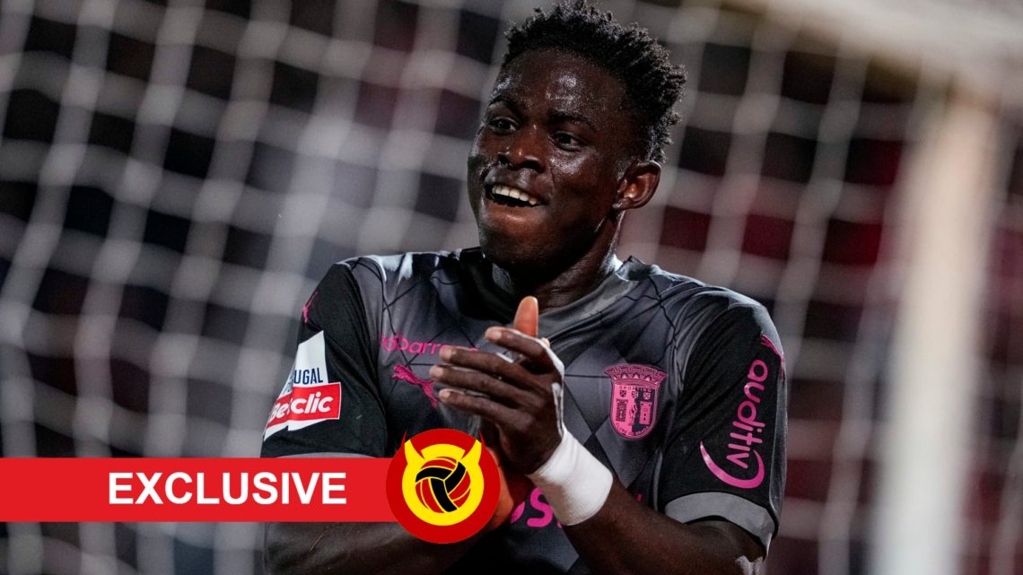Roger Fernandes playing for SC Braga, United in Focus exclusive label