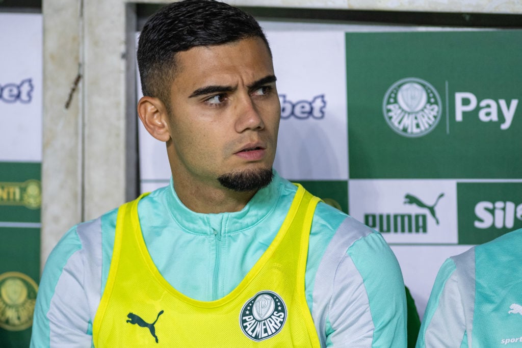 Andreas Pereira on the bench against Internacional