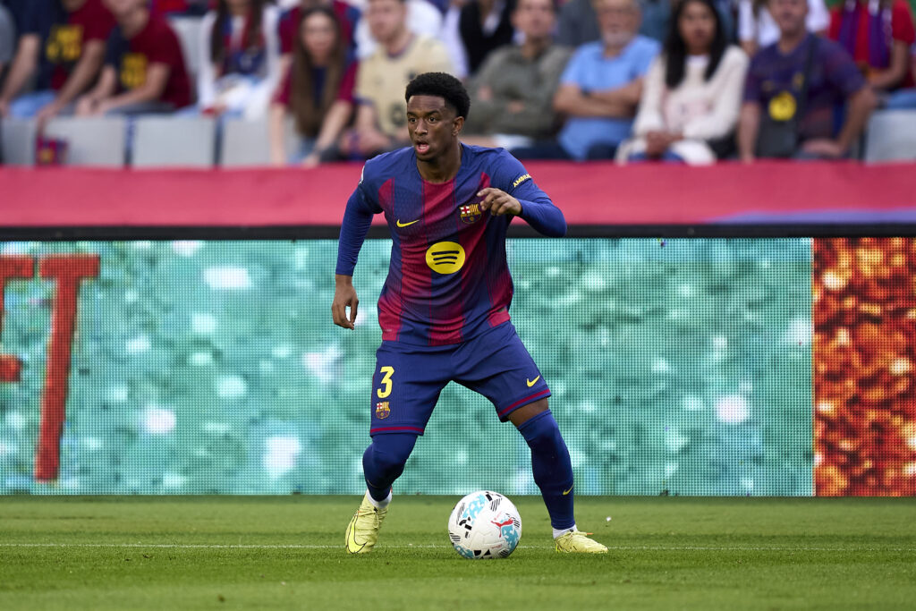 Alejandro Balde of FC Barcelona in action