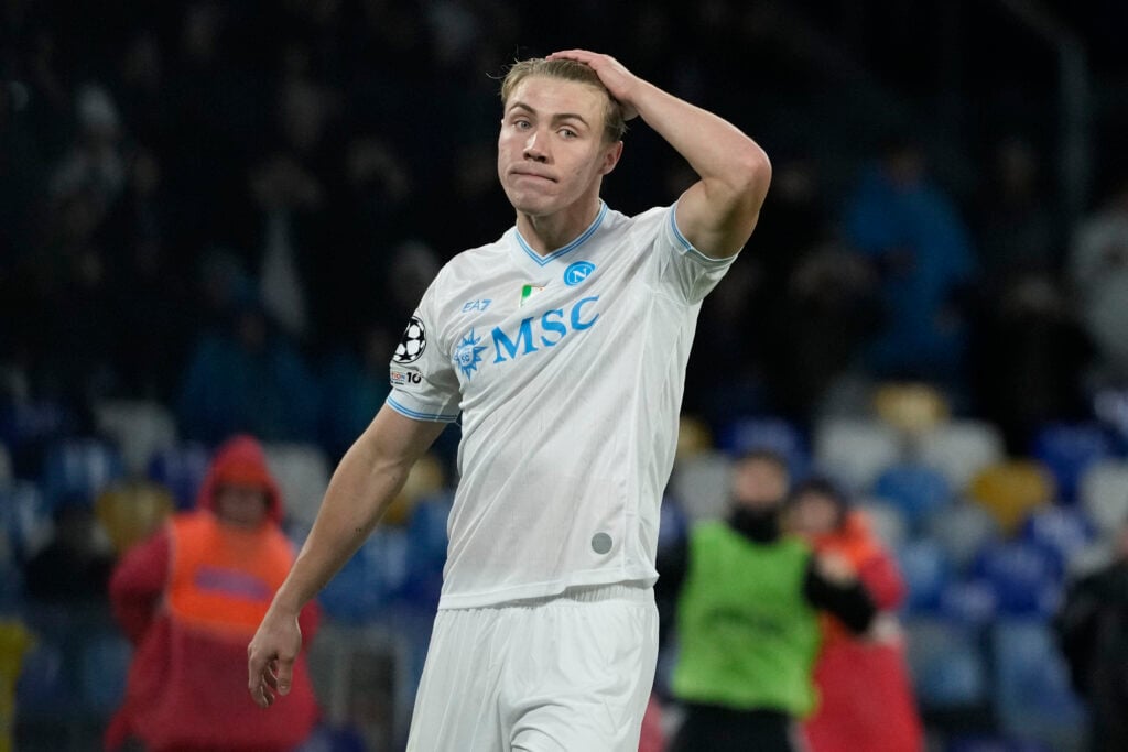 Rasmus Hojlund misses penalty against Qarabag FK
