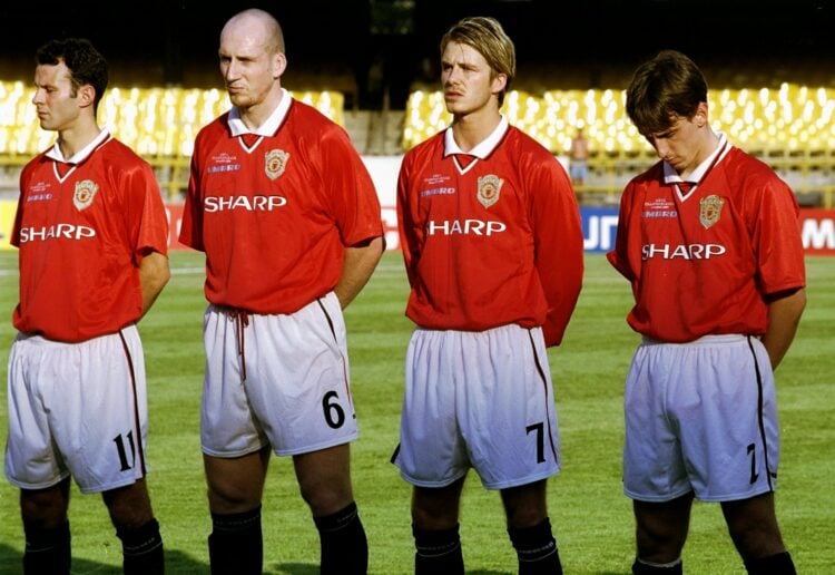 6 Jan 2000:  Ryan Giggs, Jaap Stam, David Beckham and Gary Neville of Manchester United line up to face Necaxa in the FIFA Club World Championship ...