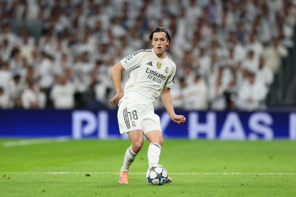Álvaro Carreras jogando pelo Real Madrid