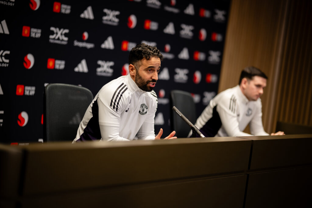 Ruben Amorim speaks to journalists