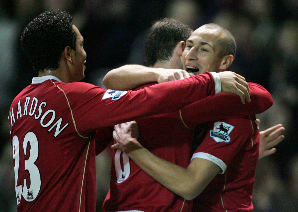 Henrik Larsson celebrates goal for Manchester United