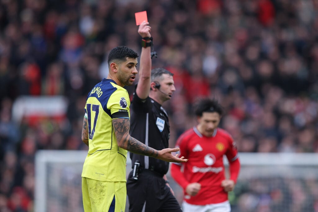 Cristian Romero is sent off vs Man Utd