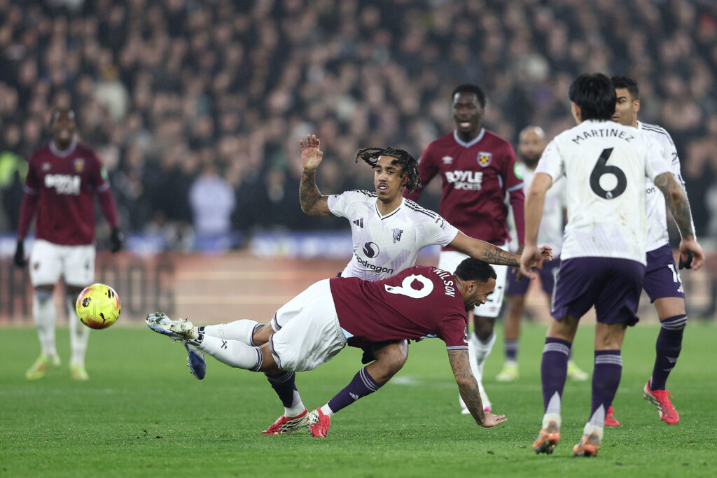 Leny Yoro makes tackle vs West Ham