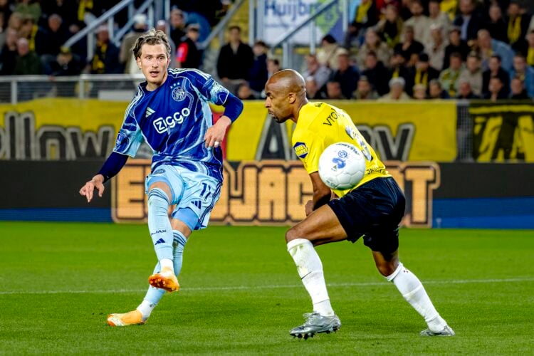 Photo by Marcel van Dorst/EYE4IMAGES/NurPhoto via Getty Images