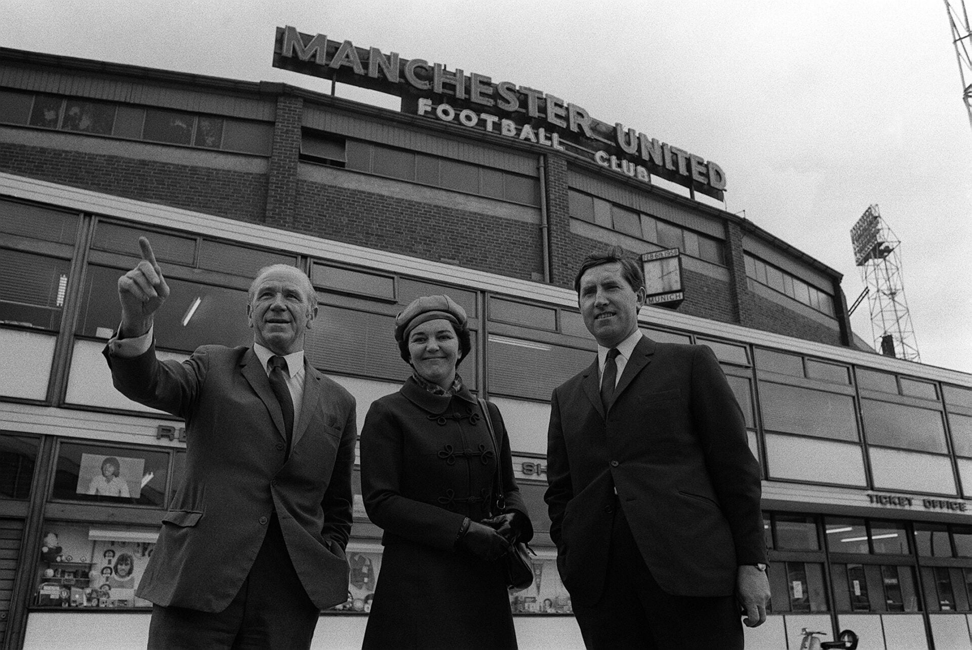 Por que o reinado de Frank O’Farrell no Manchester United entrou em colapso 18 meses após substituir Sir Matt Busby