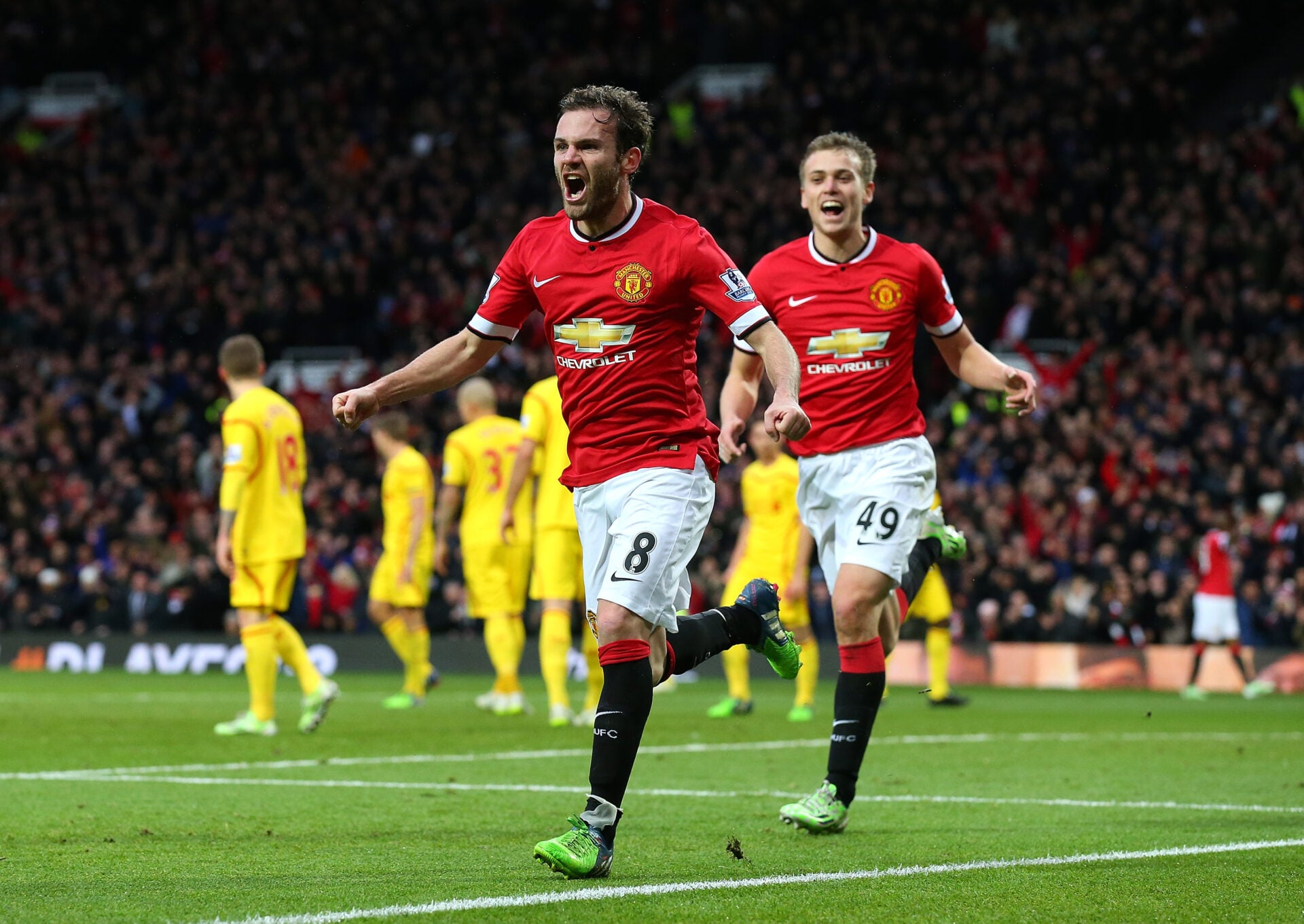 O Manchester United contratou todos os jogadores do Chelsea antes da contratação de Andrey Santos por £ 48 milhões.